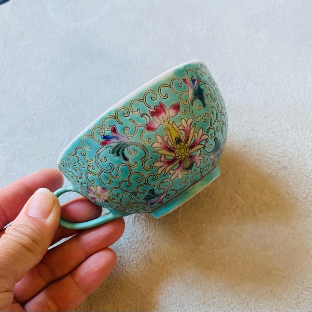 Vintage Chinese Porcelain Tea Cup - Picture 2 of 4